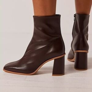 Free People Women’s Sienna Hot Fudge Brown Leather Square Toe Ankle Boot Size 11